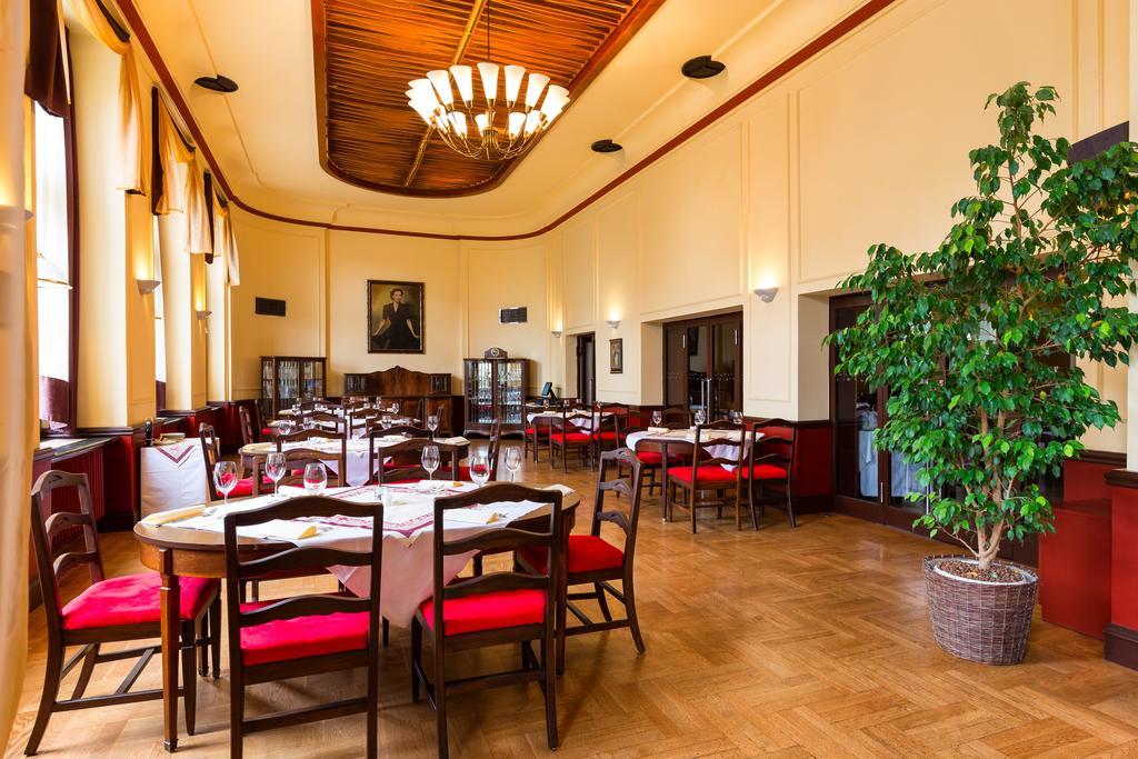 Hotel Continental Plzeň Kültér fotó