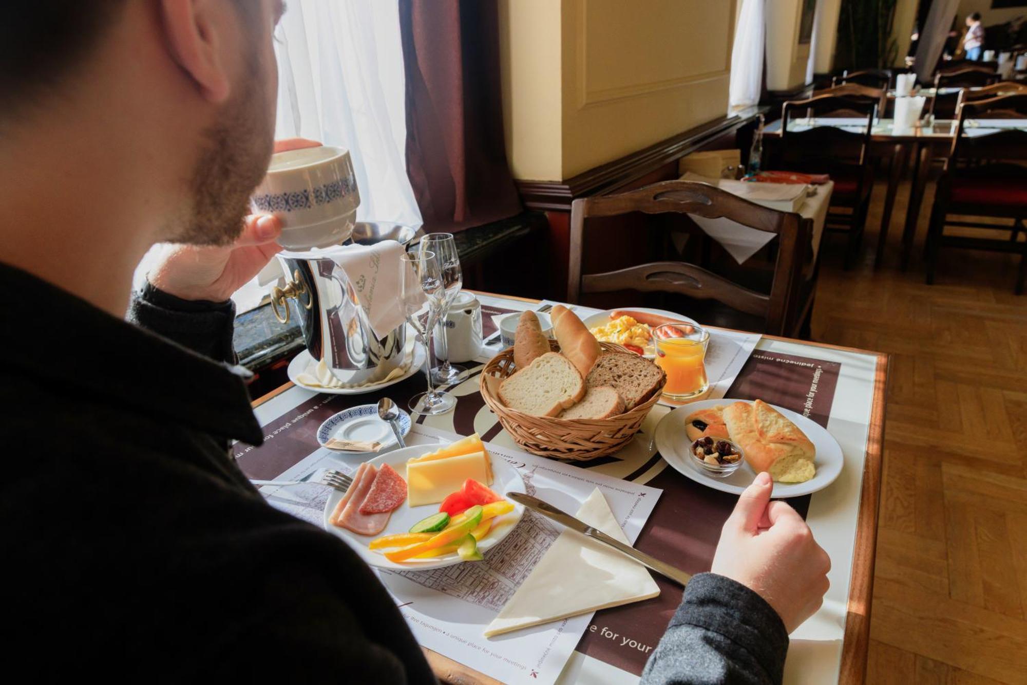 Hotel Continental Plzeň Kültér fotó