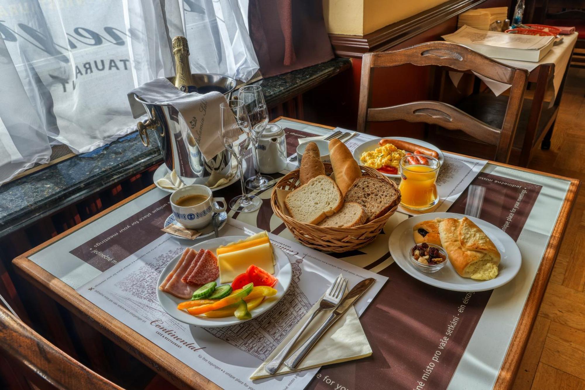 Hotel Continental Plzeň Kültér fotó