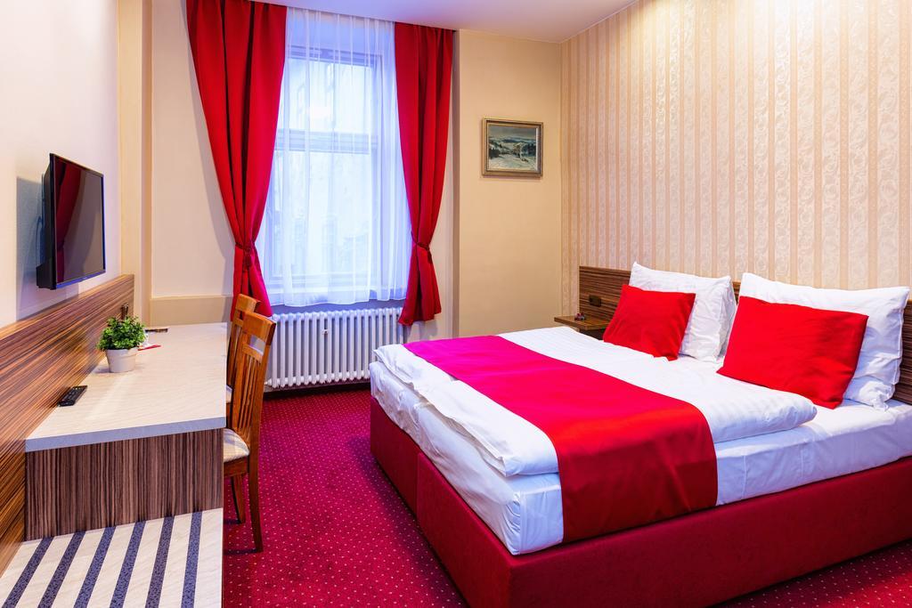 Hotel Continental Plzeň Kültér fotó