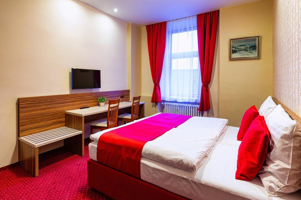 Hotel Continental Plzeň Kültér fotó