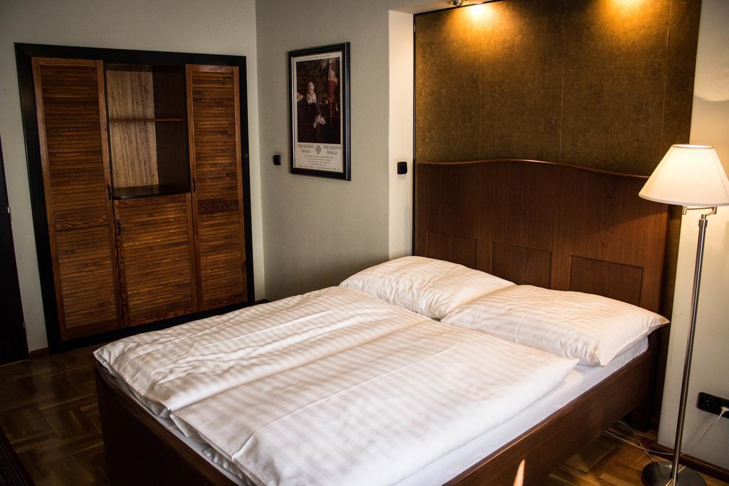 Hotel Continental Plzeň Kültér fotó