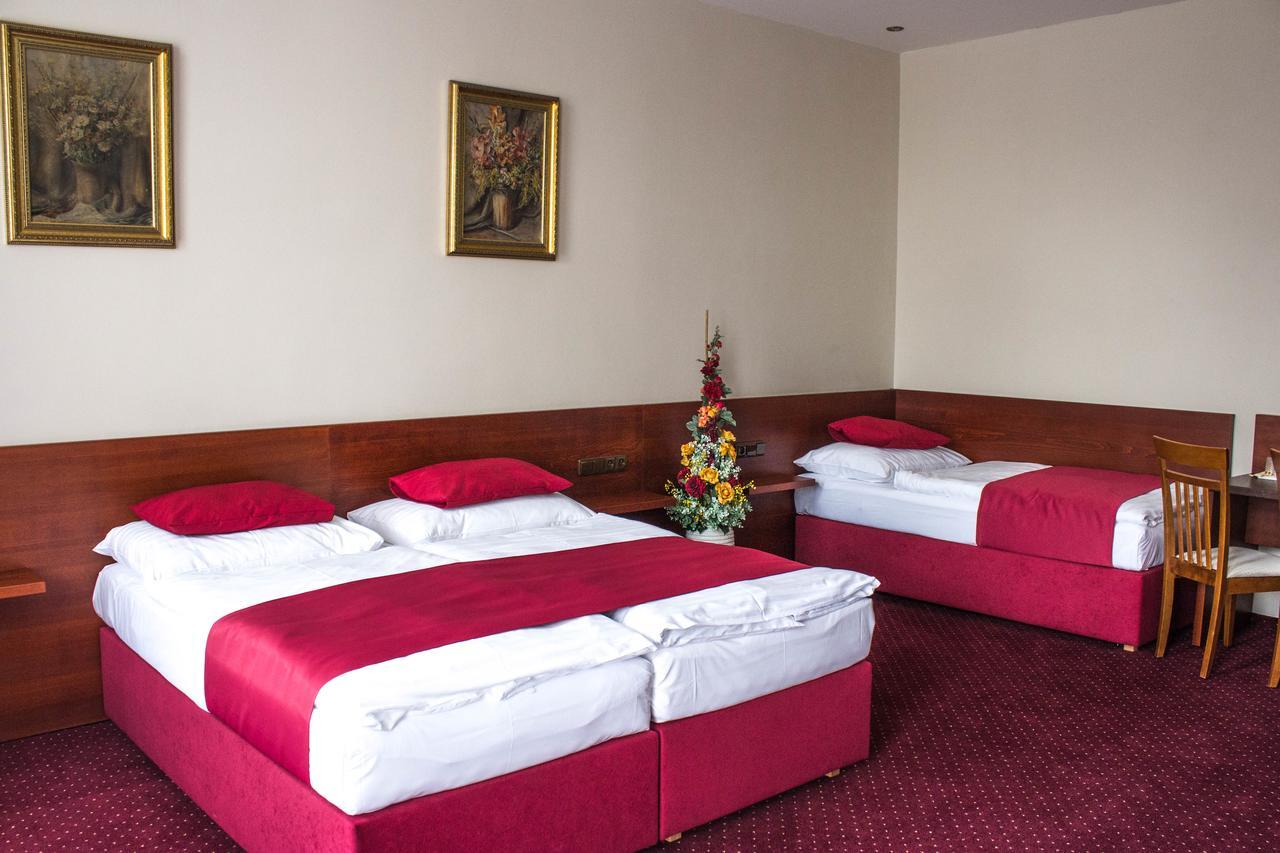 Hotel Continental Plzeň Kültér fotó