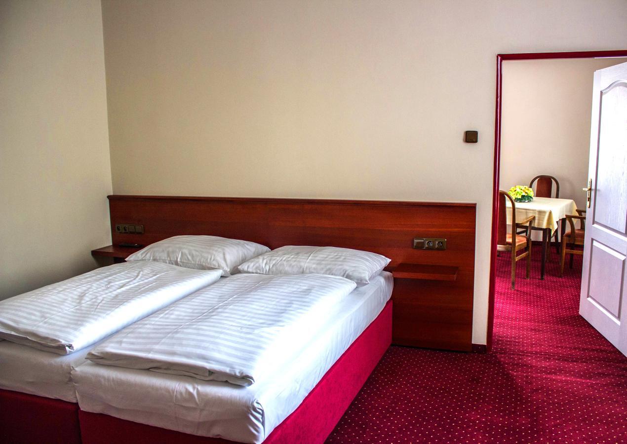 Hotel Continental Plzeň Kültér fotó