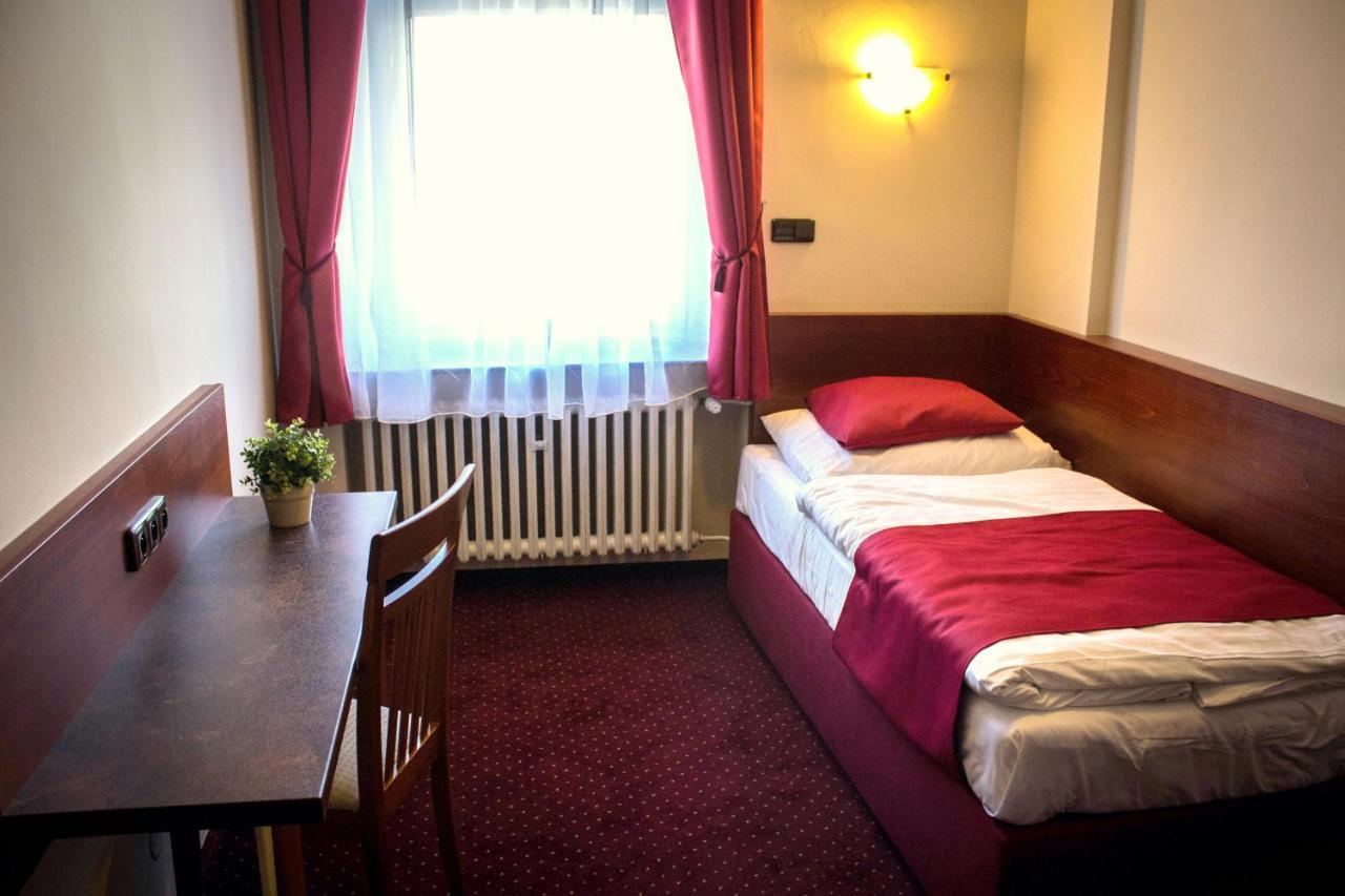 Hotel Continental Plzeň Kültér fotó